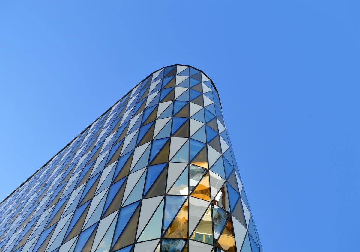 意甲:米兰与罗马之战最终阵容公布,米兰使用352阵型,莱奥搭档恩昆库首发