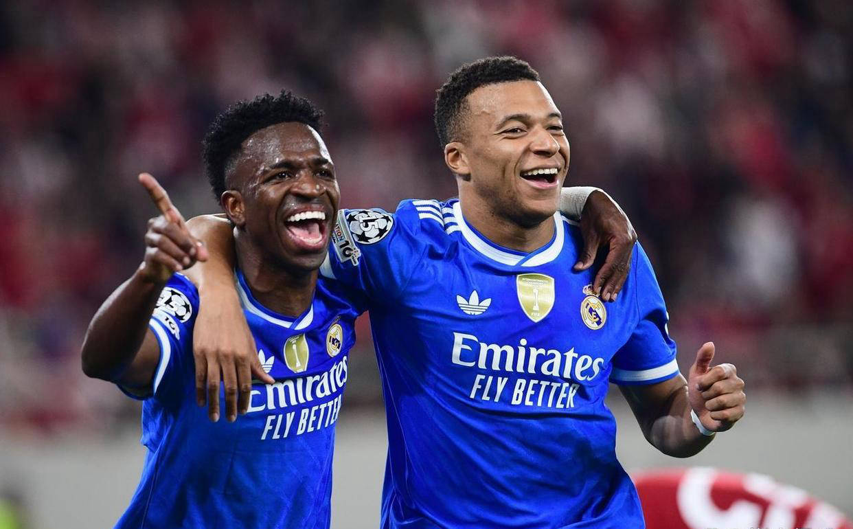 姆巴佩7分钟完成帽子戏法+大四喜!皇马绝境逆转,欧冠5场9球创造传奇